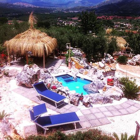 Le Capanne Di Villa Margherita Sonnino Extérieur photo