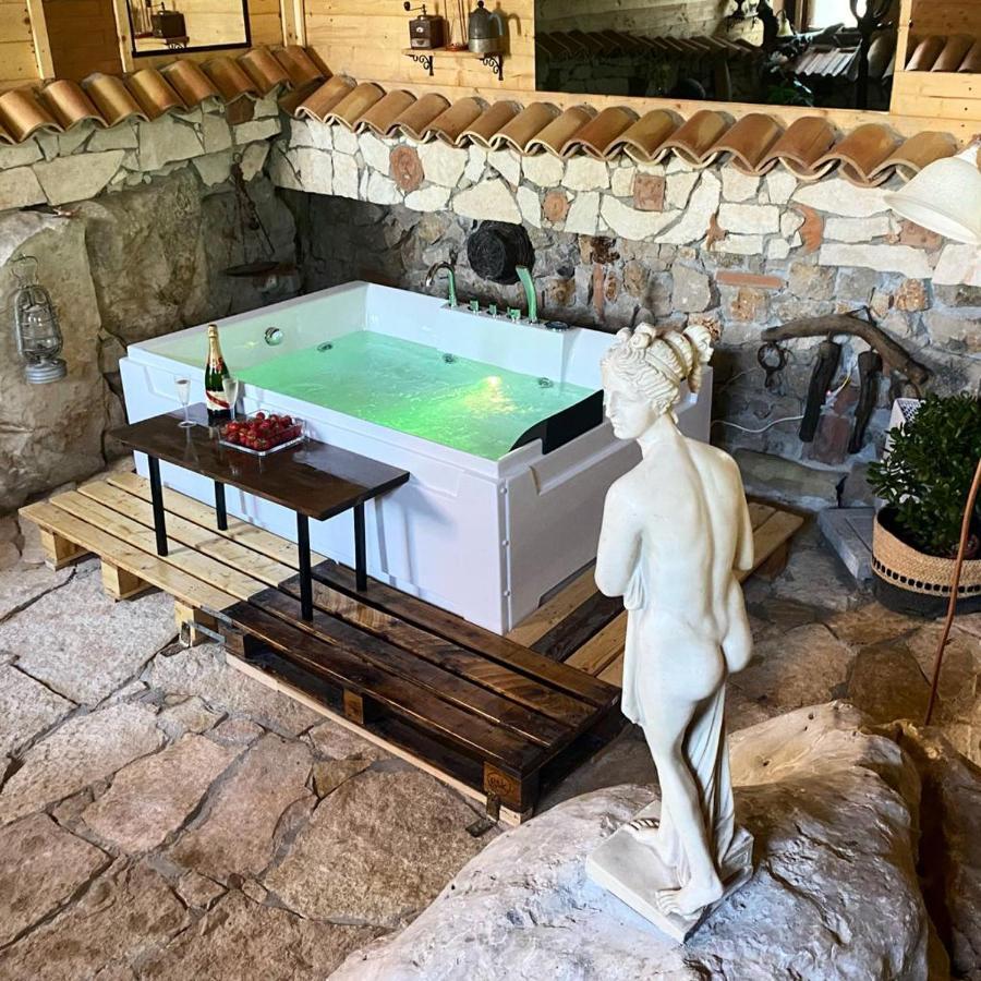 Le Capanne Di Villa Margherita Sonnino Extérieur photo