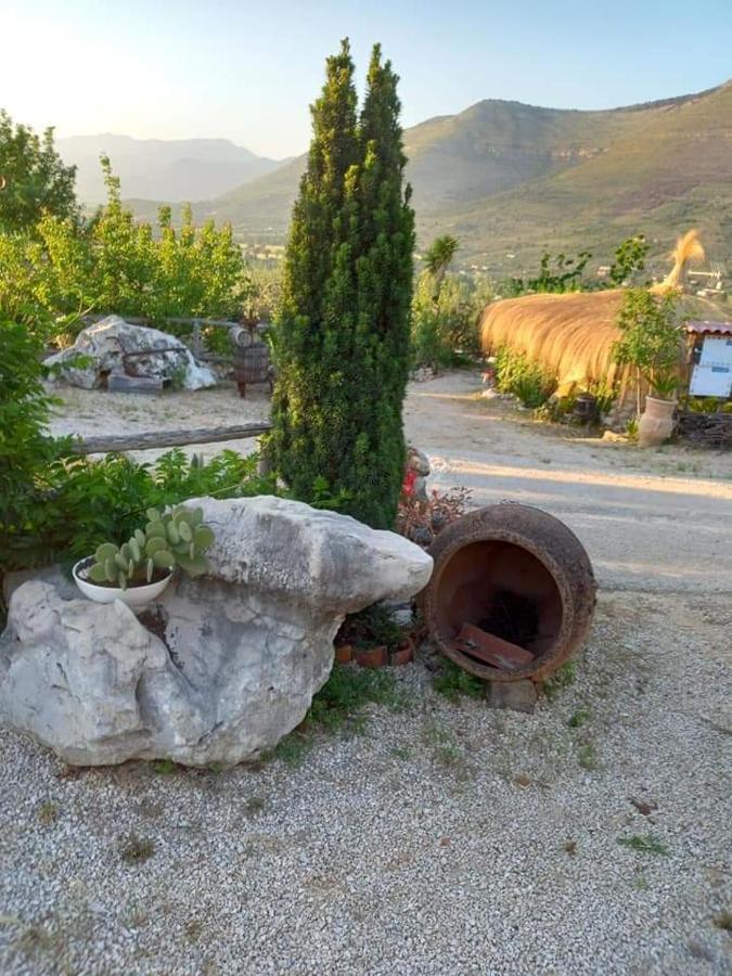 Le Capanne Di Villa Margherita Sonnino Extérieur photo
